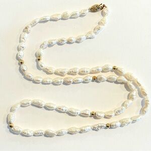 Vintage Rice O earl & 14k Yellow Gold Filigree Clasp & Beads 24”